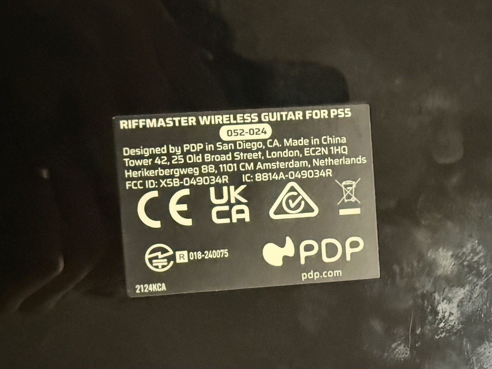 PDP Riffmaster Wireless Guitar for PS5PS4 PlayStation – FREE SHIPPING