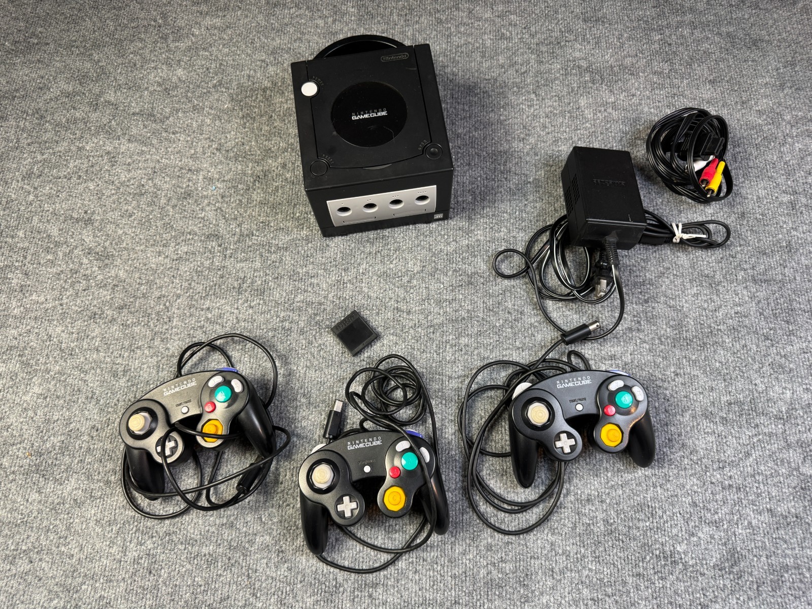 Gamecube Black Console w/ 3 Controllers, Memory Card