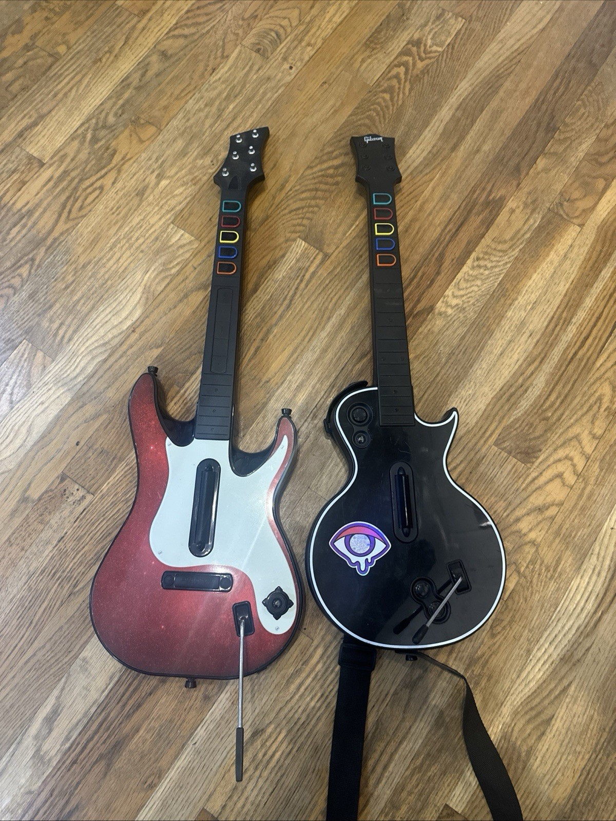 2 Guitar Hero PS3 Guitars Wireless