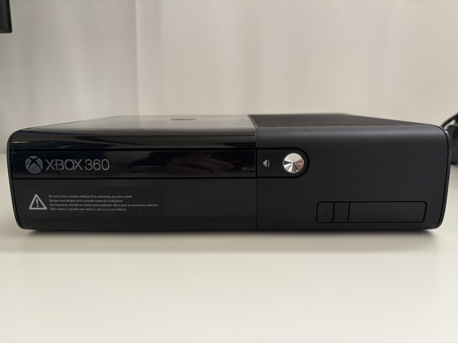 Microsoft Xbox 360 E 250GB w/ Controller, Kinect, and Power Brick