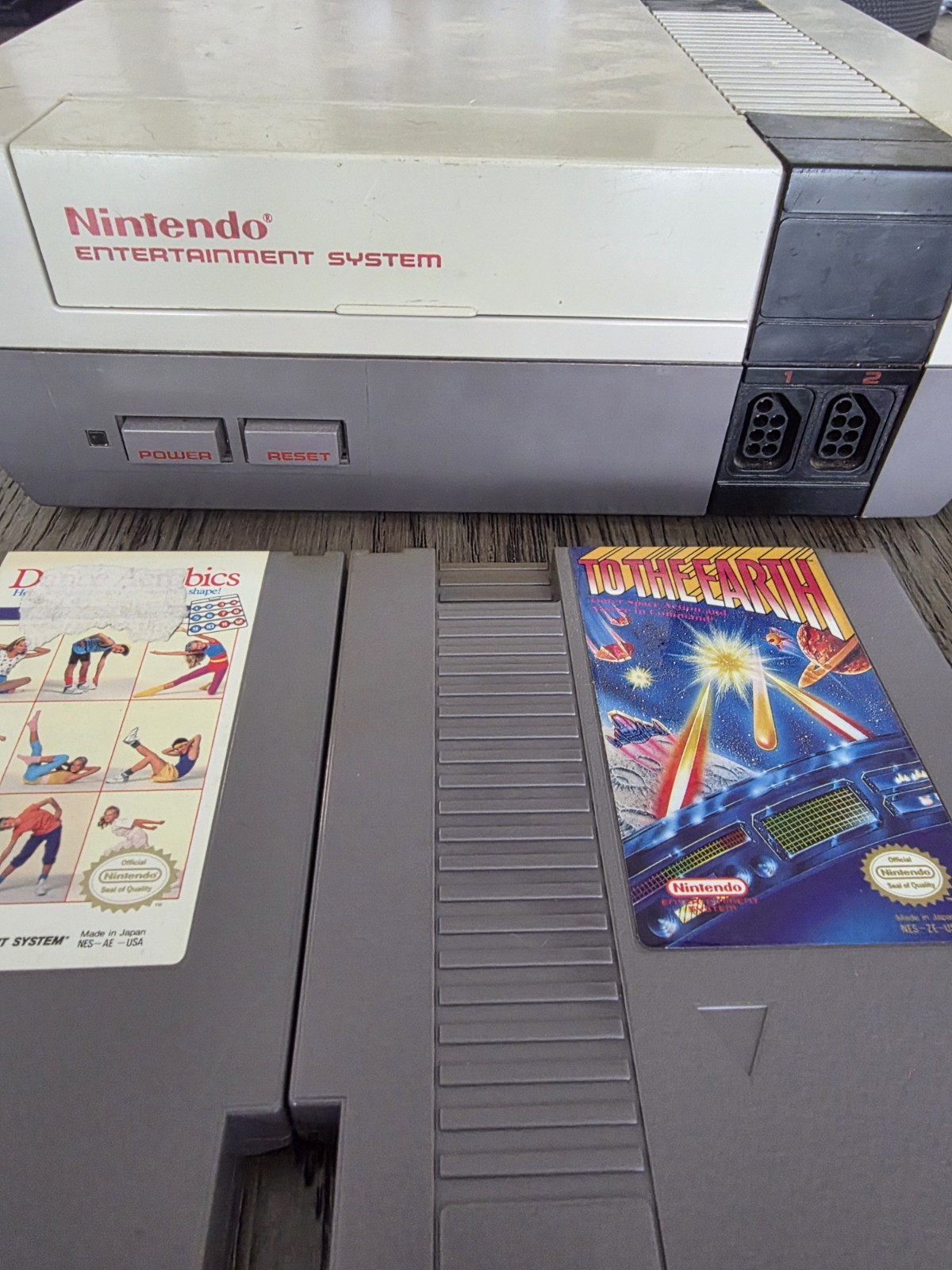 Nintendo Entertainment System Console Bundle with 10 Games NES Lot – Tested